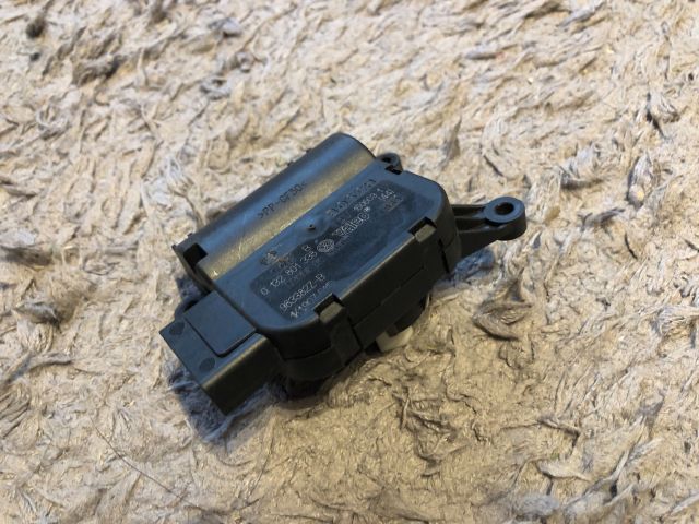 bontott AUDI A3 Fűtés Állító Motor