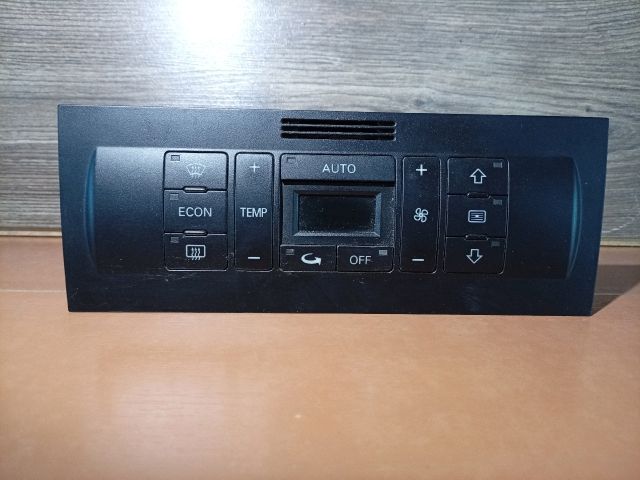 bontott AUDI A3 Fűtéskapcsoló (digit klímás)