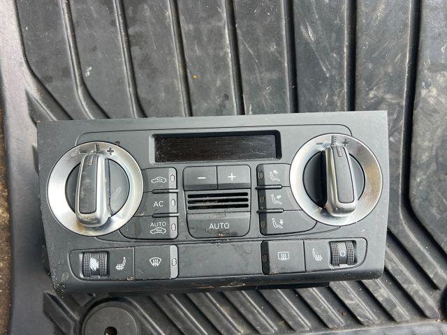 bontott AUDI A3 Fűtéskapcsoló (digit klímás)