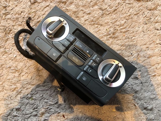 bontott AUDI A3 Fűtéskapcsoló (digit klímás)