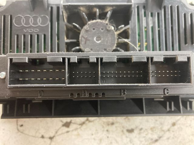 bontott AUDI A3 Fűtéskapcsoló (digit klímás)