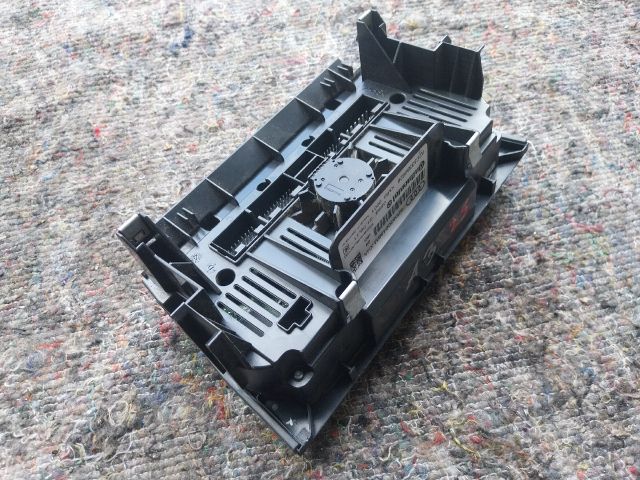 bontott AUDI A3 Fűtéskapcsoló (digit klímás)