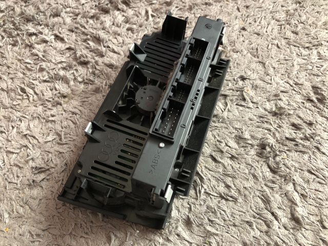 bontott AUDI A3 Fűtéskapcsoló (digit klímás)