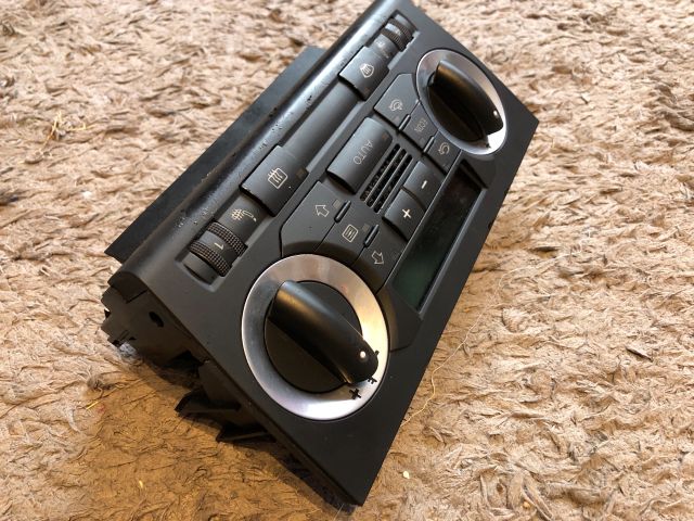 bontott AUDI A3 Fűtéskapcsoló (digit klímás)