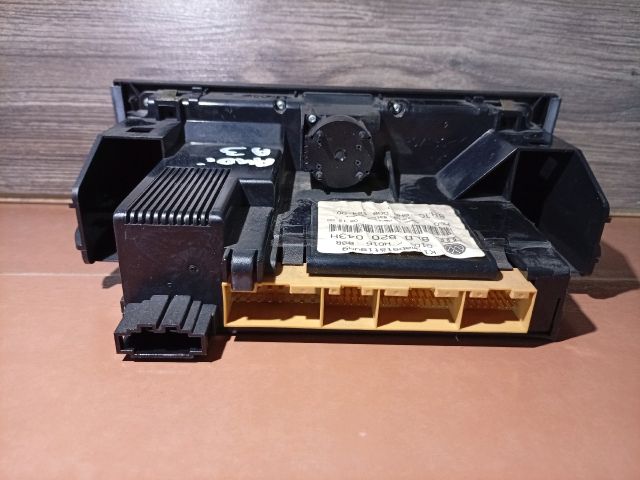 bontott AUDI A3 Fűtéskapcsoló (digit klímás)