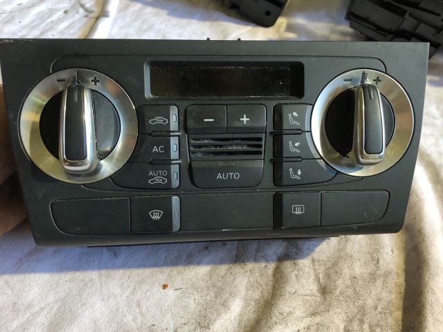 bontott AUDI A3 Fűtéskapcsoló (digit klímás)