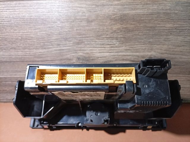 bontott AUDI A3 Fűtéskapcsoló (digit klímás)