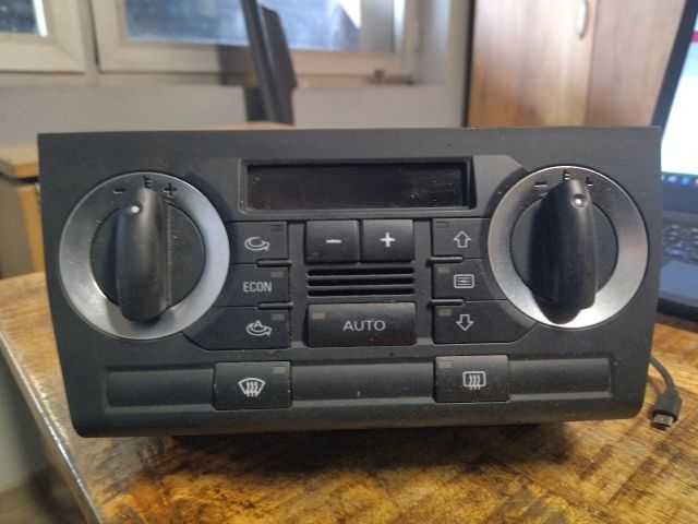 bontott AUDI A3 Fűtéskapcsoló (digit klímás)