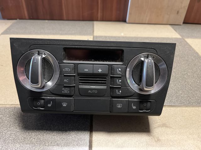 bontott AUDI A3 Fűtéskapcsoló (digit klímás)