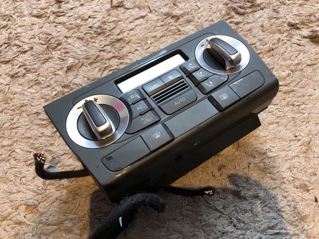 bontott AUDI A3 Fűtéskapcsoló (digit klímás)