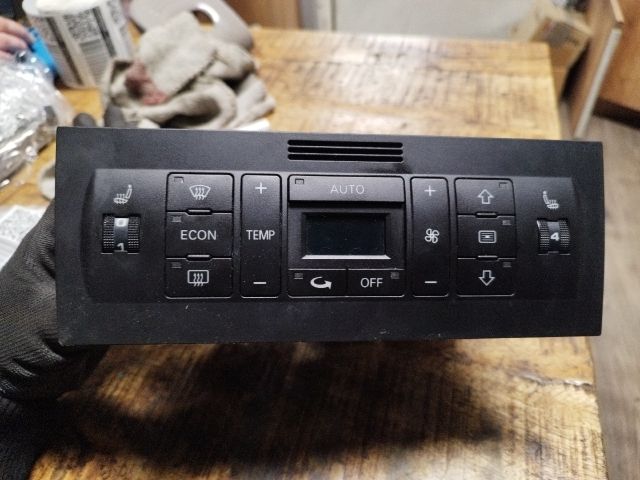 bontott AUDI A3 Fűtéskapcsoló (digit klímás)