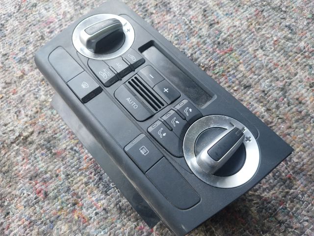 bontott AUDI A3 Fűtéskapcsoló (digit klímás)