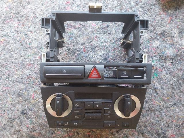 bontott AUDI A3 Fűtéskapcsoló (digit klímás)