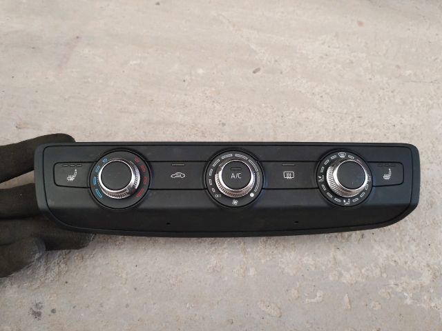 bontott AUDI A3 Fűtéskapcsoló (manuális klímás)