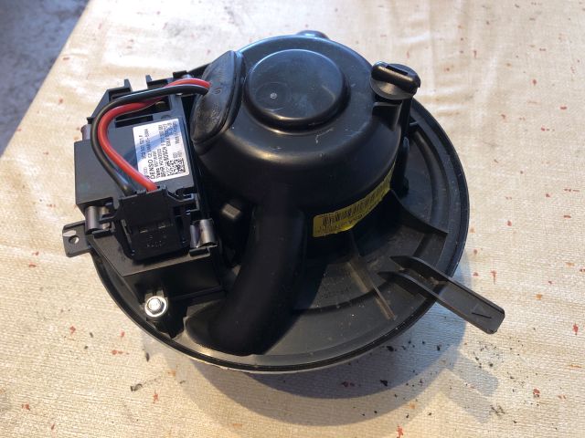 bontott AUDI A3 Fűtőmotor (Klímás)