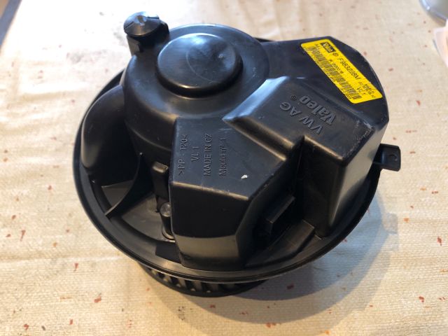 bontott AUDI A3 Fűtőmotor (Klímás)