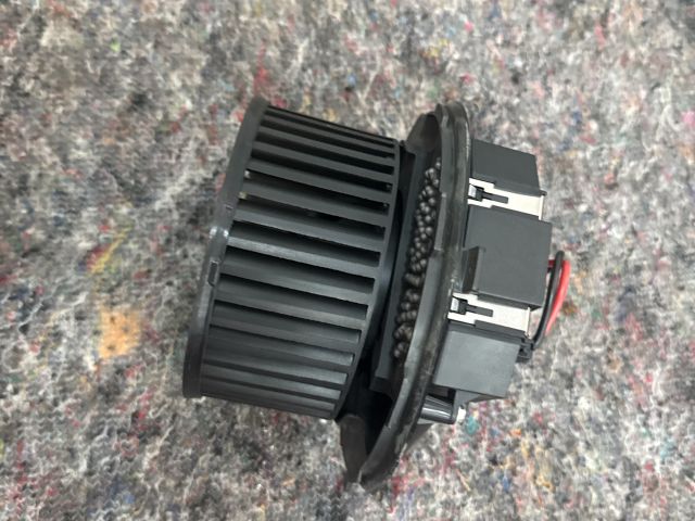bontott AUDI A3 Fűtőmotor (Klímás)