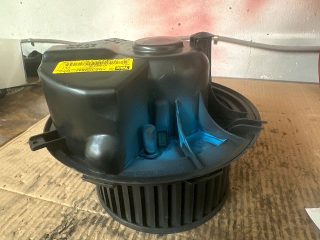 bontott AUDI A3 Fűtőmotor (Klímás)