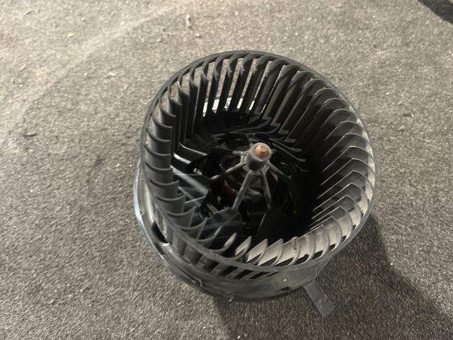 bontott AUDI A3 Fűtőmotor (Klímás)