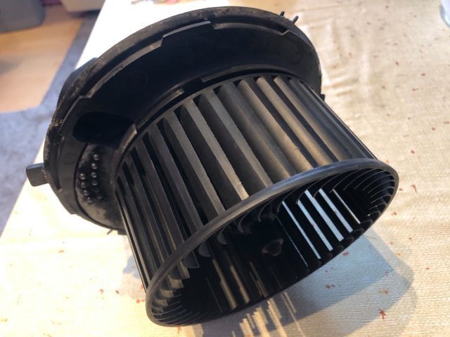 bontott AUDI A3 Fűtőmotor (Klímás)