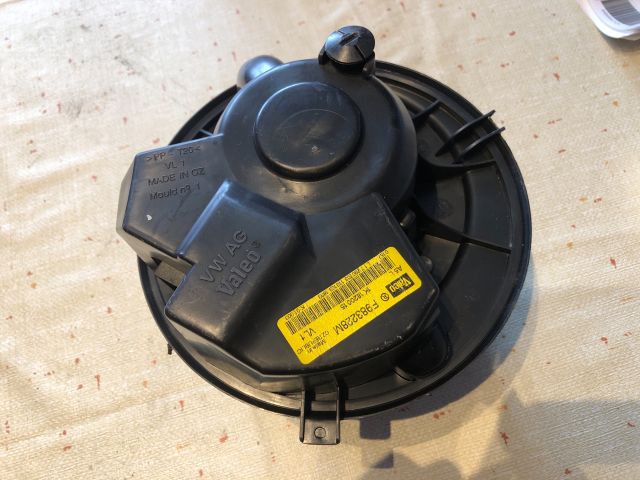 bontott AUDI A3 Fűtőmotor (Klímás)