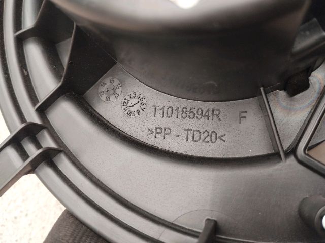 bontott AUDI A3 Fűtőmotor (Klímás)