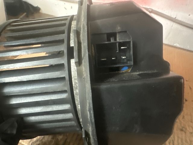 bontott AUDI A3 Fűtőmotor (Klímás)