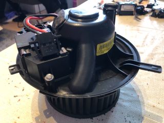 bontott AUDI A3 Fűtőmotor (Klímás)