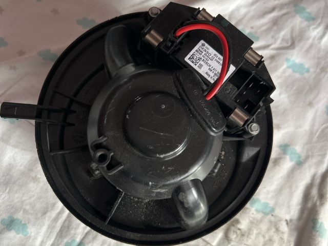 bontott AUDI A3 Fűtőmotor (Klímás)