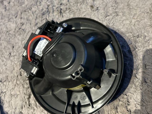 bontott AUDI A3 Fűtőmotor (Klímás)