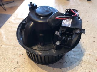 bontott AUDI A3 Fűtőmotor (Klímás)