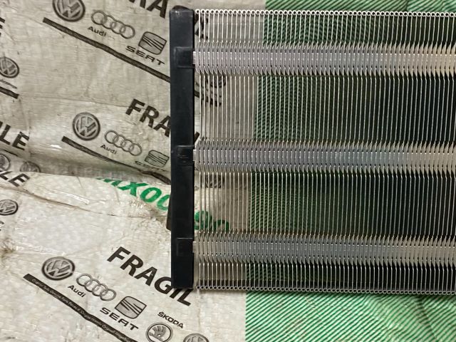 bontott AUDI A3 Fűtőradiátor (Elektromos)