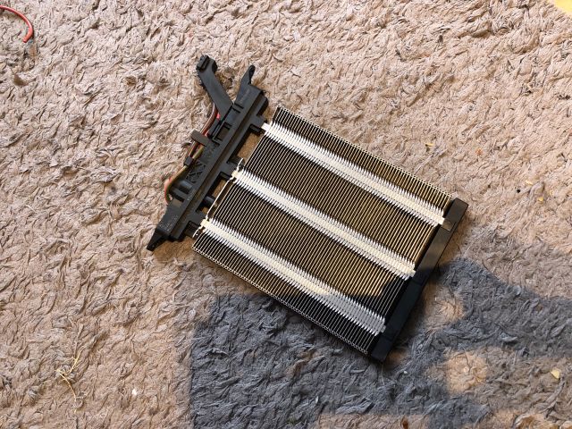 bontott AUDI A3 Fűtőradiátor (Elektromos)