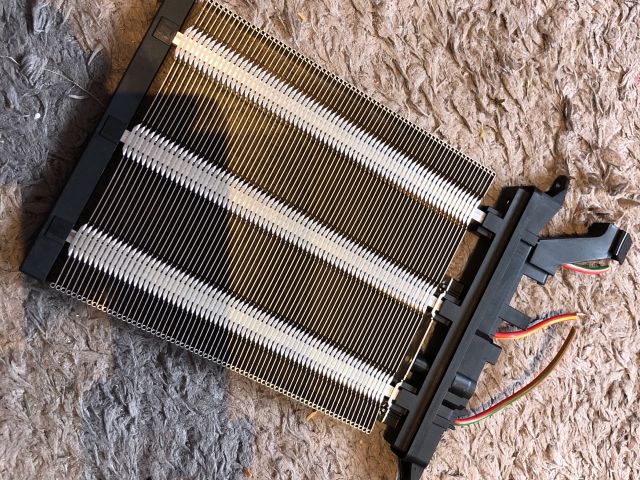 bontott AUDI A3 Fűtőradiátor (Elektromos)