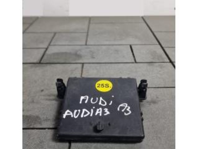 bontott AUDI A3 Gateway Elektronika