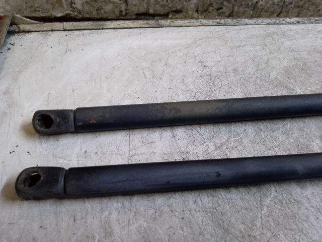 bontott AUDI A3 Gázrugós Kitámasztó Teleszkóp Pár Csomagtérajtó