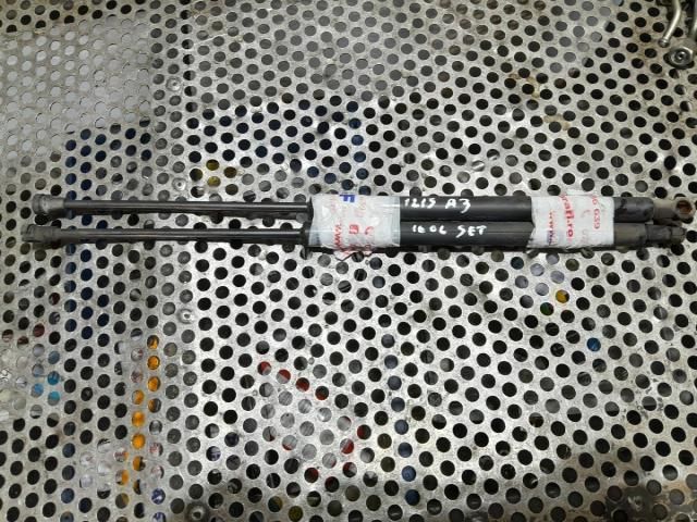 bontott AUDI A3 Gázrugós Kitámasztó Teleszkóp Pár Csomagtérajtó