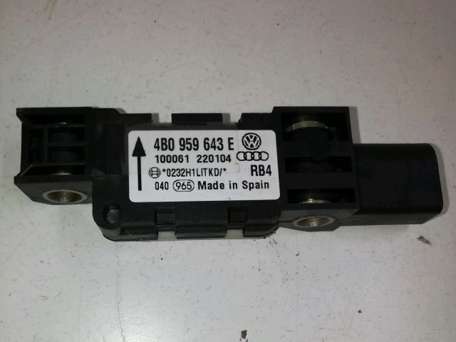 bontott AUDI A3 Gyorsulás Jeladó