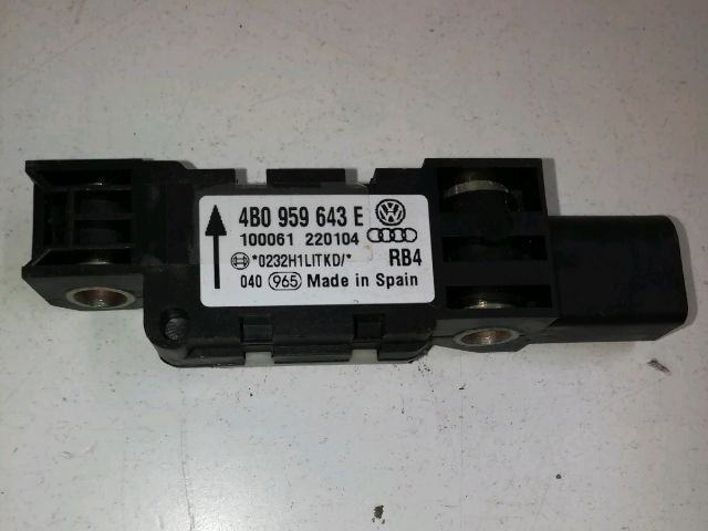 bontott AUDI A3 Gyorsulás Jeladó