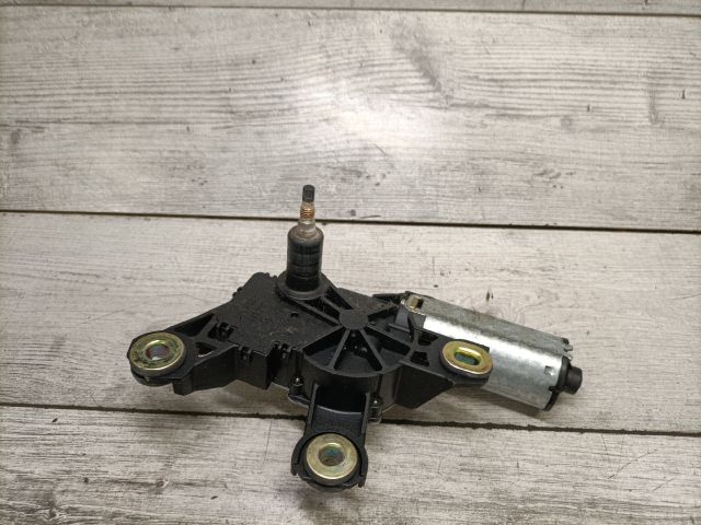 bontott AUDI A3 Hátsó Ablaktörlő Motor