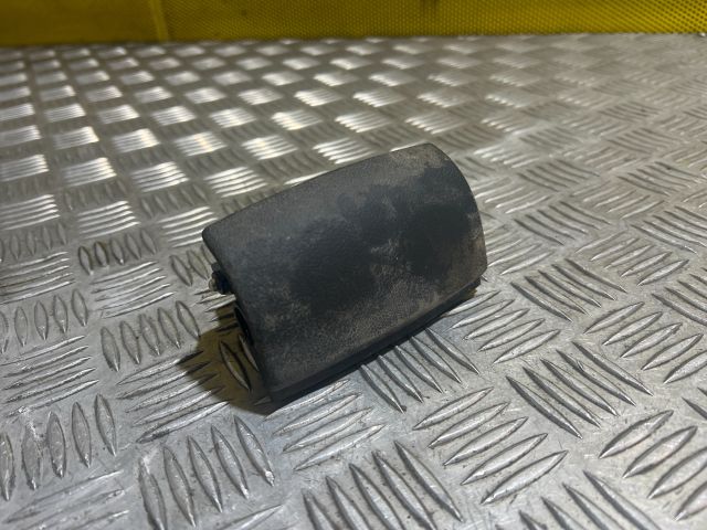 bontott AUDI A3 Hátsó Hamutartó