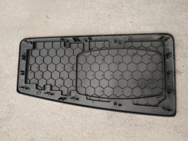 bontott AUDI A3 Hátsó Hangszóró Burkolat