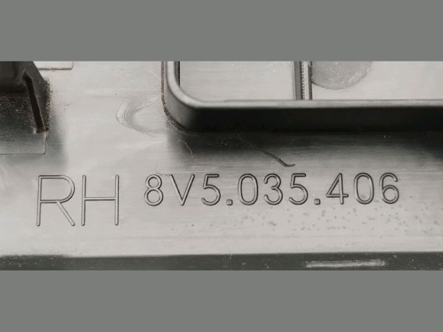 bontott AUDI A3 Hátsó Hangszóró Burkolat