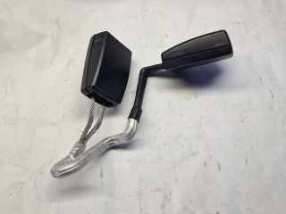 bontott AUDI A3 Hátsó középső Biztonsági Öv Csat