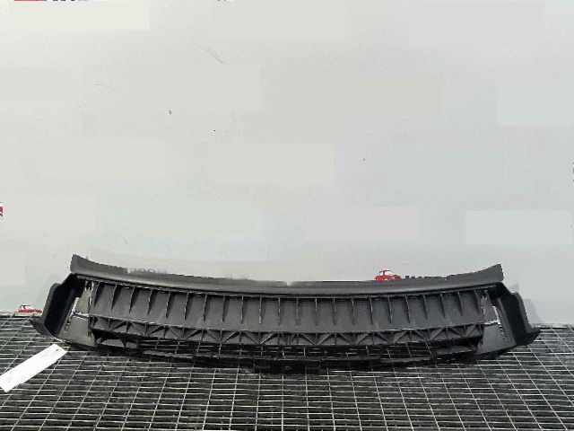 bontott AUDI A3 Hátsó középső Lökhárító Tartó (Műanyag)