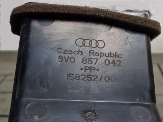 bontott AUDI A3 Hátsó középső Szellőző
