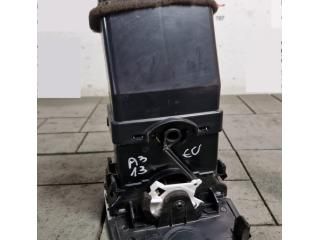 bontott AUDI A3 Hátsó középső Szellőző