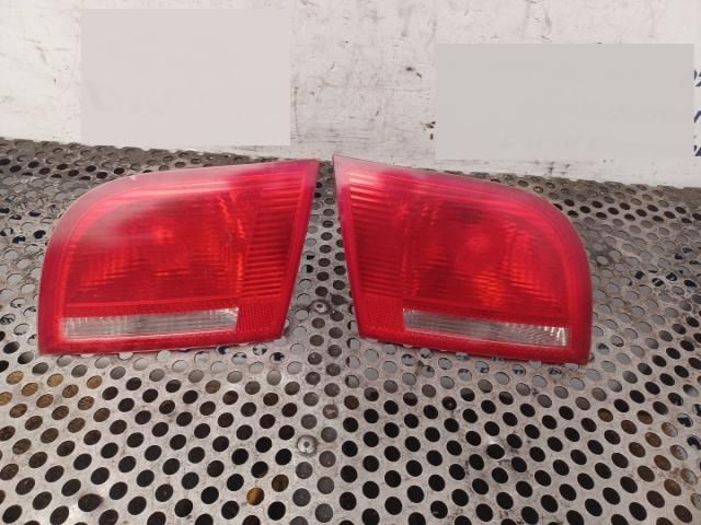 bontott AUDI A3 Hátsó Lámpa Szett