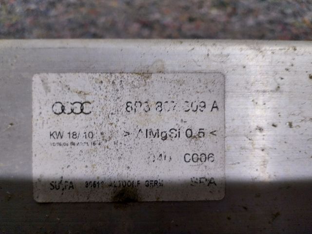 bontott AUDI A3 Hátsó Lökhárító Merevítő (Fém)