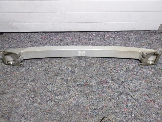 bontott AUDI A3 Hátsó Lökhárító Merevítő (Fém)